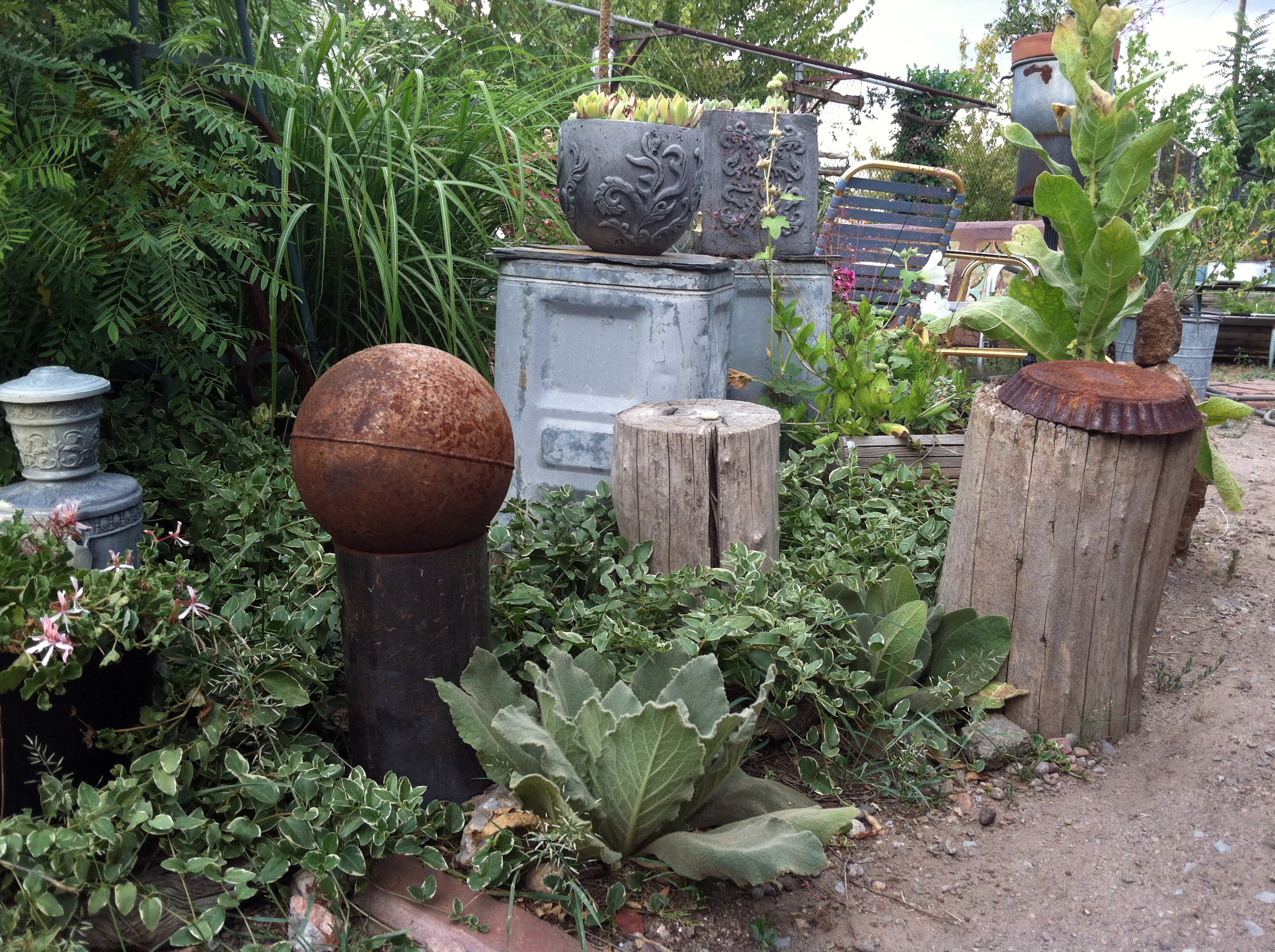 An Industrial Found Object Garden Delights More Fun Ideas To Steal